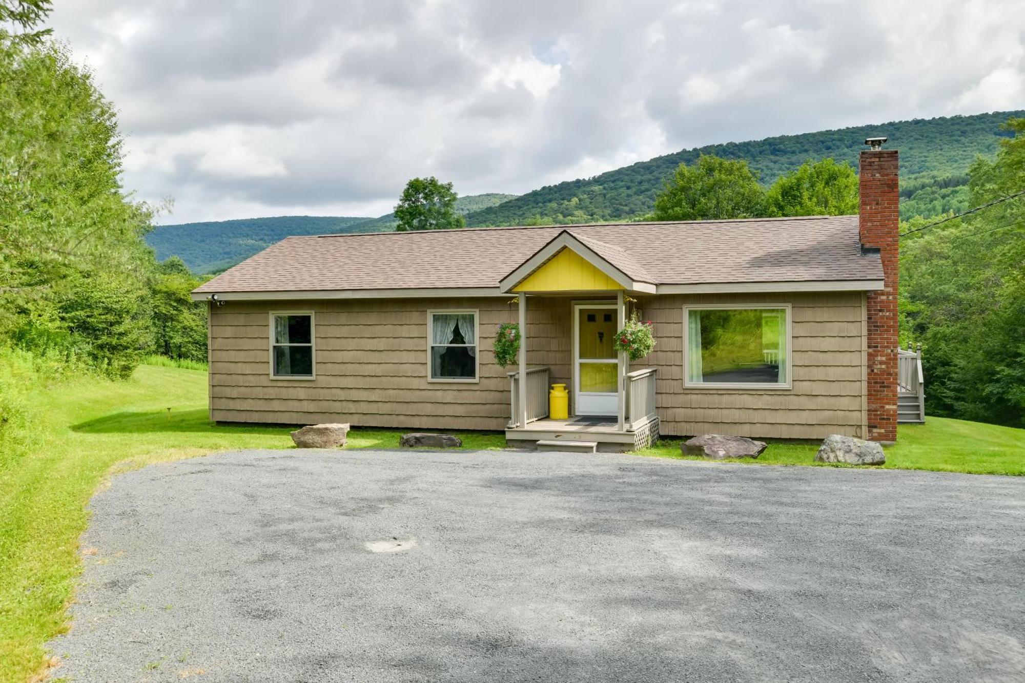 Quiet Catskills Getaway With Deck And Mtn Views New Kingston ภายนอก รูปภาพ