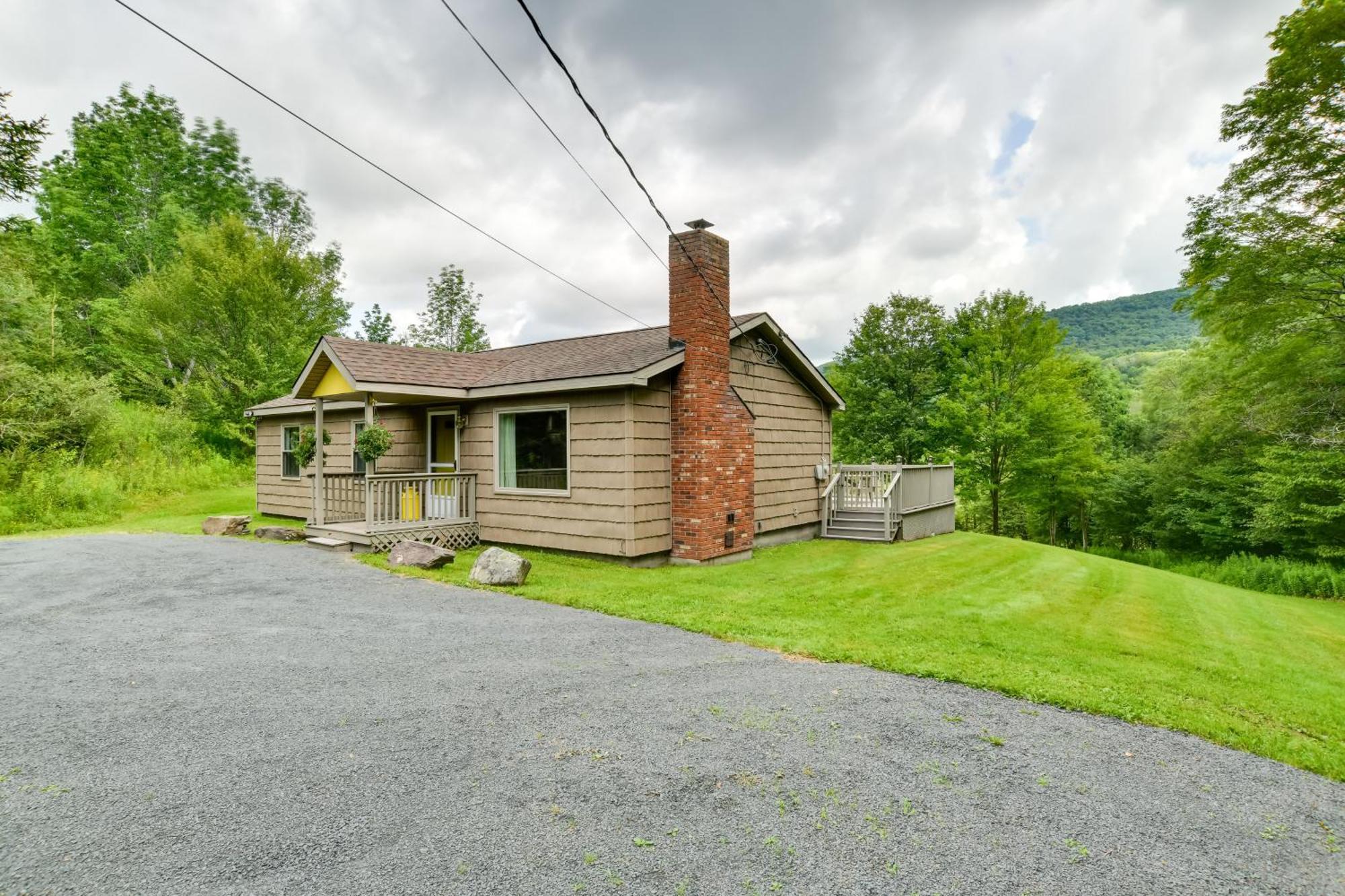 Quiet Catskills Getaway With Deck And Mtn Views New Kingston ภายนอก รูปภาพ
